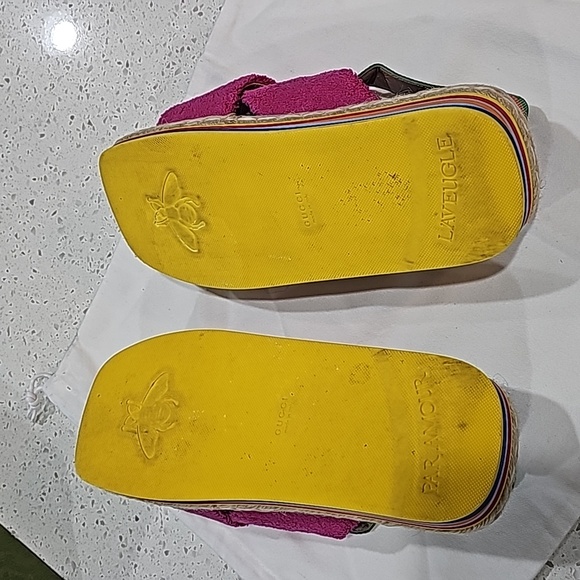 GUCCI SOFT SPONGE SANDAL SIZE 38 VIOLET FABRIC RUBBER MULTI COLOR SOLE. - Picture 2 of 6